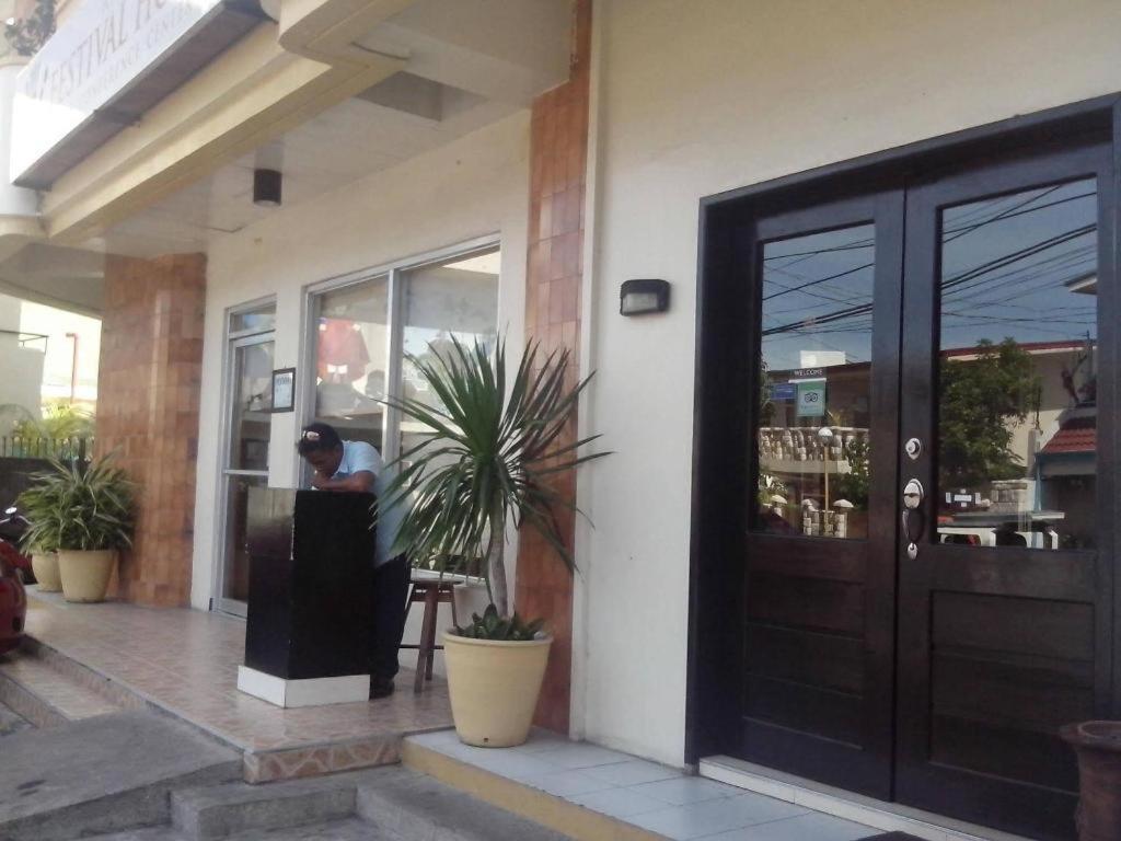 Ati-Atihan Festival Hotel Kalibo Exterior foto